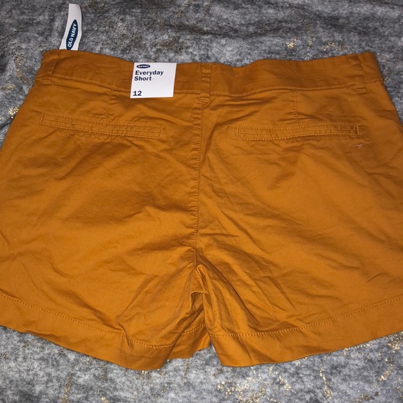 Old Navy shorts - Picture 2 of 2